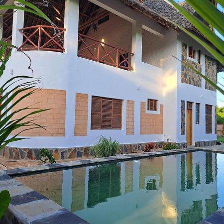 Diani Yoga Barn Bed & Breakfast Ukunda Dış mekan fotoğraf