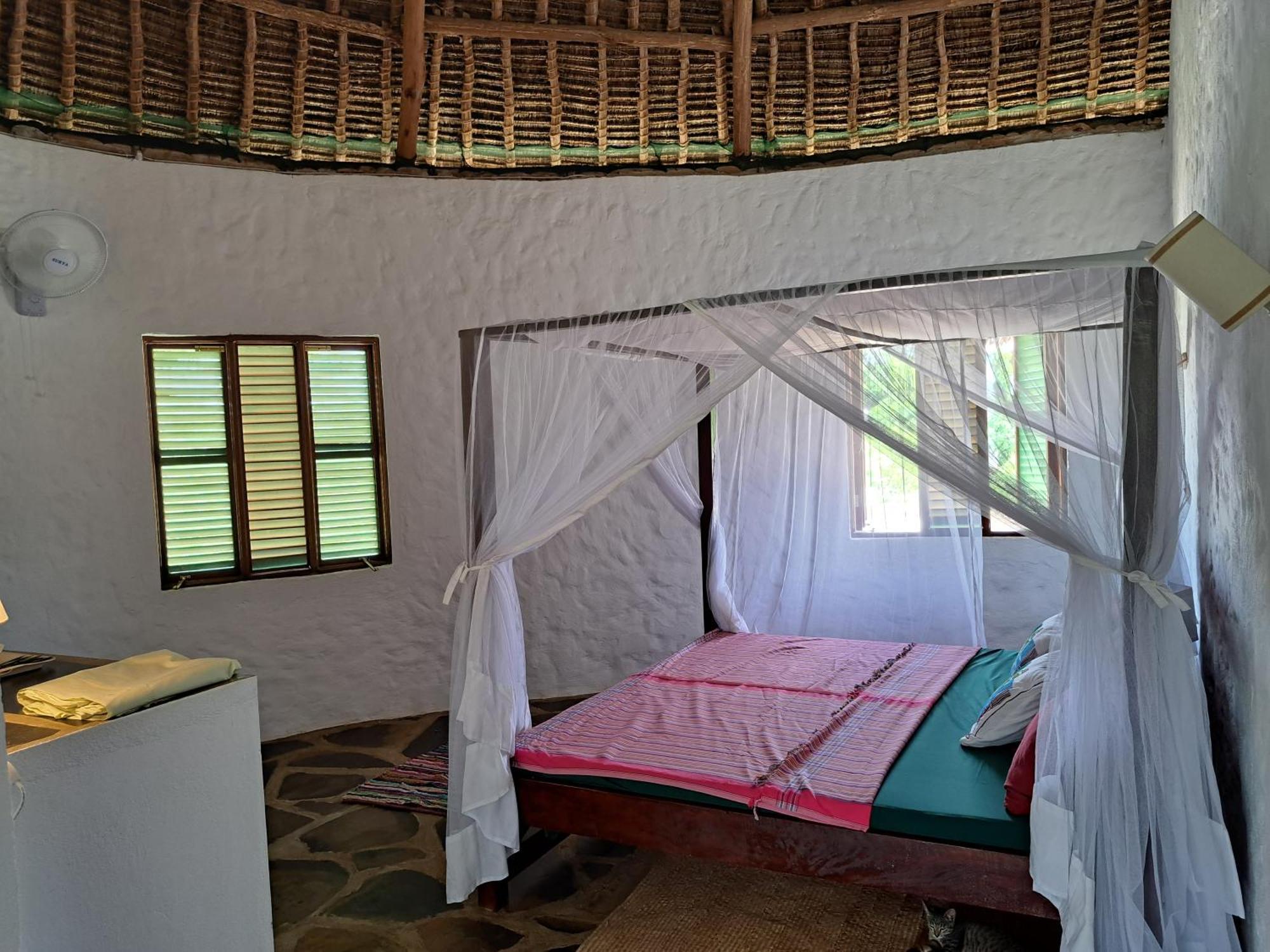Diani Yoga Barn Bed & Breakfast Ukunda Dış mekan fotoğraf