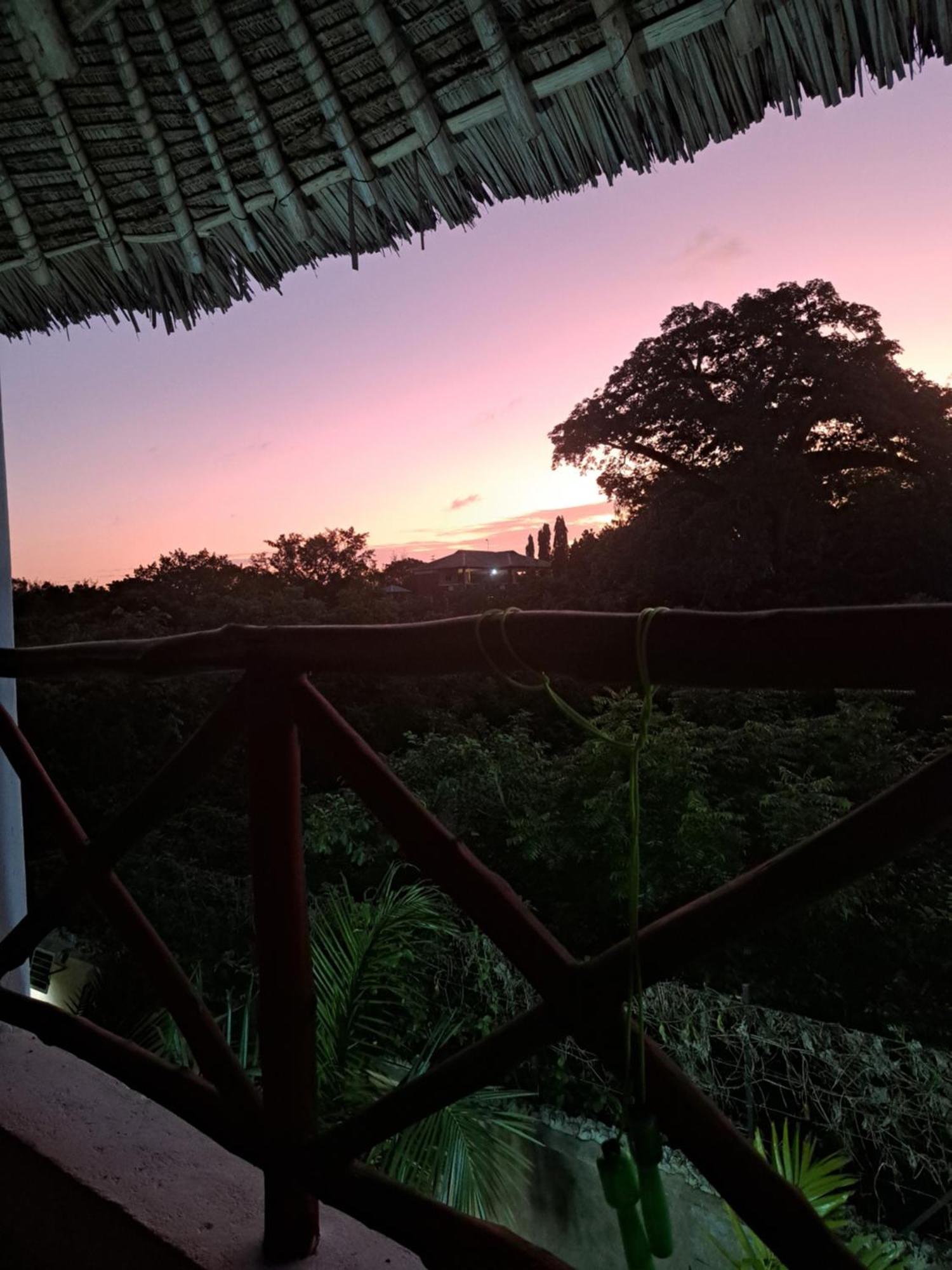 Diani Yoga Barn Bed & Breakfast Ukunda Oda fotoğraf