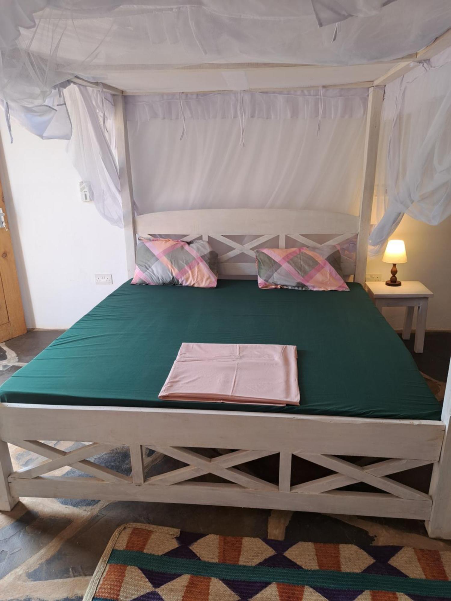 Diani Yoga Barn Bed & Breakfast Ukunda Dış mekan fotoğraf